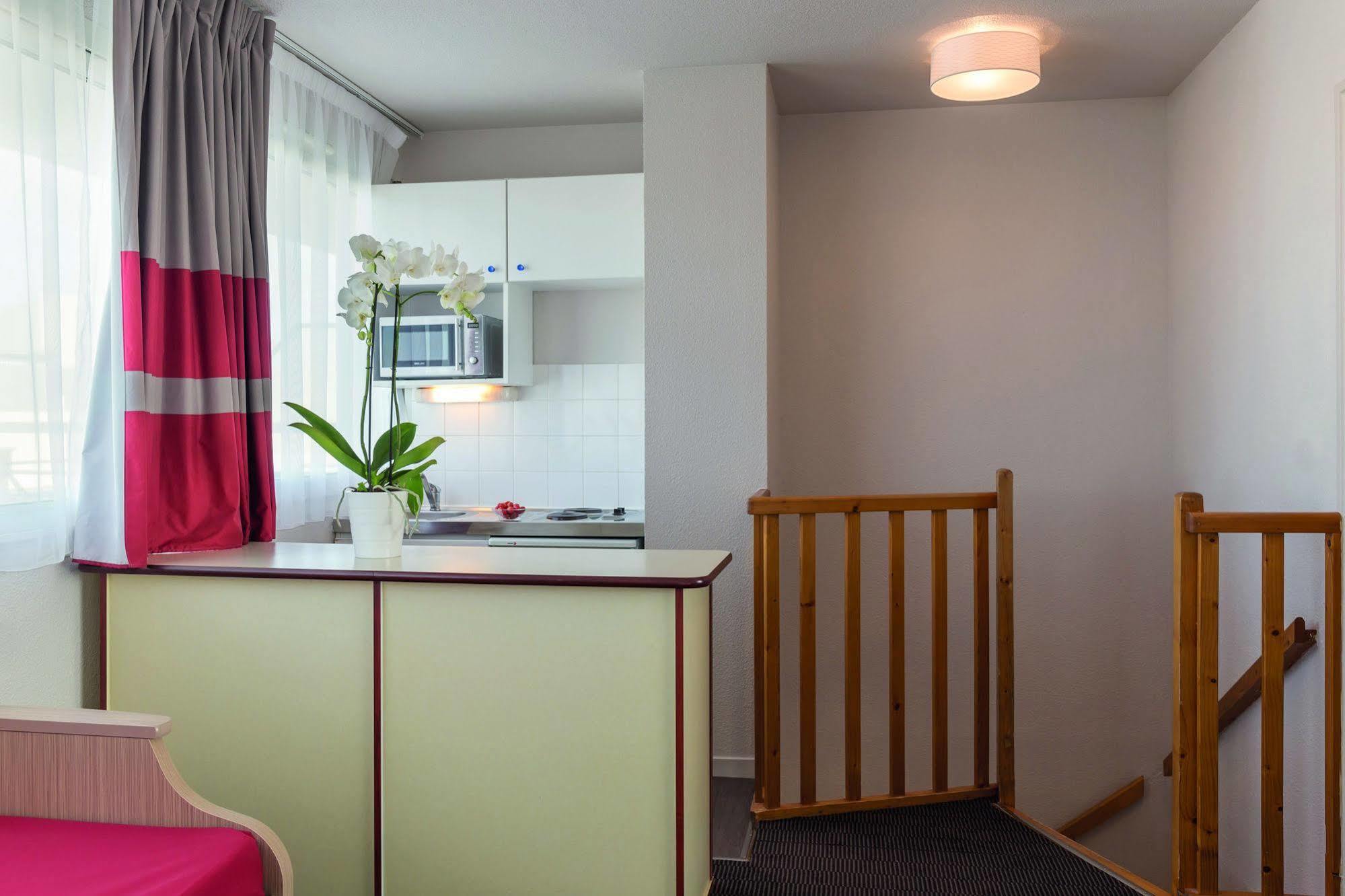 Appart'City Classic La Rochelle Centre Экстерьер фото