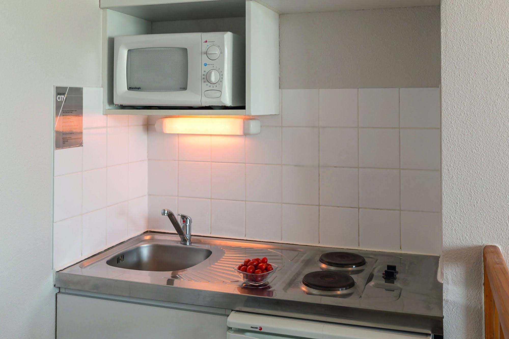 Appart'City Classic La Rochelle Centre Экстерьер фото